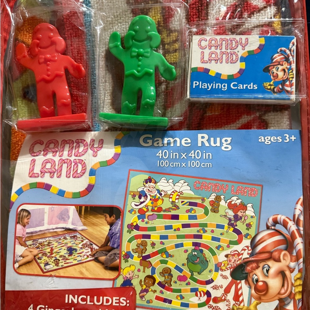 Game Rug Set with Red and Green Pieces